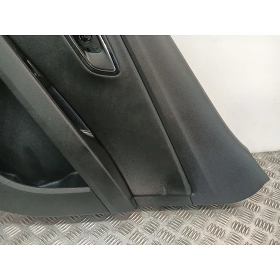Guarnecido Puerta Trasera Derecha para Seat Leon (5F1)