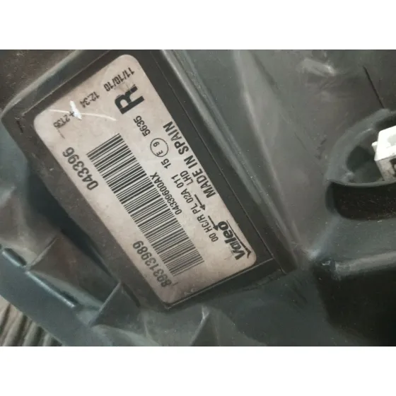 Faro Derecho para Renault Trafic Ii Furgoneta (Fl)