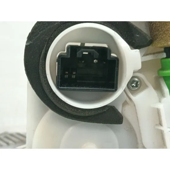 Cerradura Puerta Trasera Izquierda para Mazda 3 Lim. (Bl)