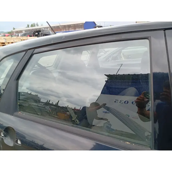 Luna Trasera Derecha para Kia Cerato I Hatchback (Ld)