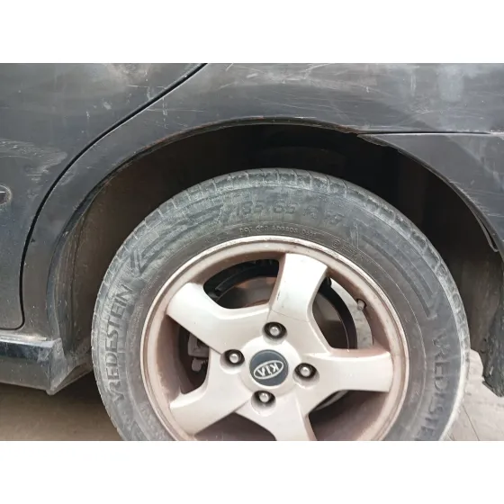 Paso De Rueda Trasero Izquierdo para Kia Cerato I Hatchback (Ld)