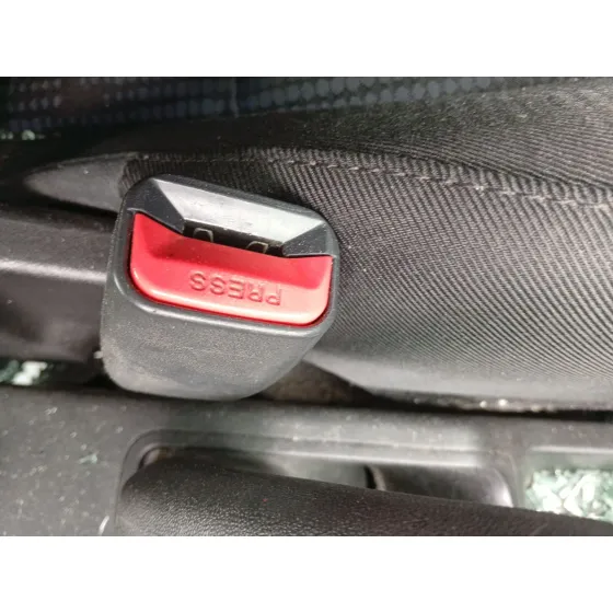 Enganche Cinturon Delantero Izquierdo para Hyundai Ix20 (Jc)