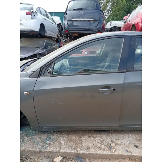 Puerta Delantera Izquierda para Chevrolet Cruze (J300)