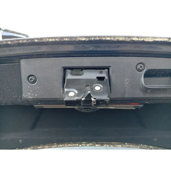 Cerradura Maletero / Porton para Mercedes-Benz Clase C (W203)