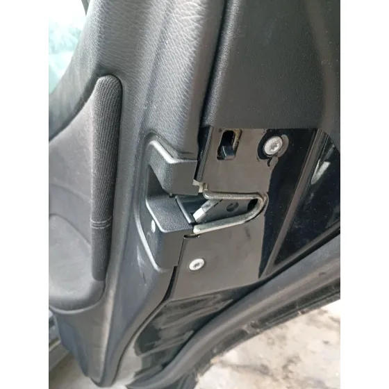 Cerradura Puerta Trasera Derecha para Mercedes-Benz Clase C (W203)