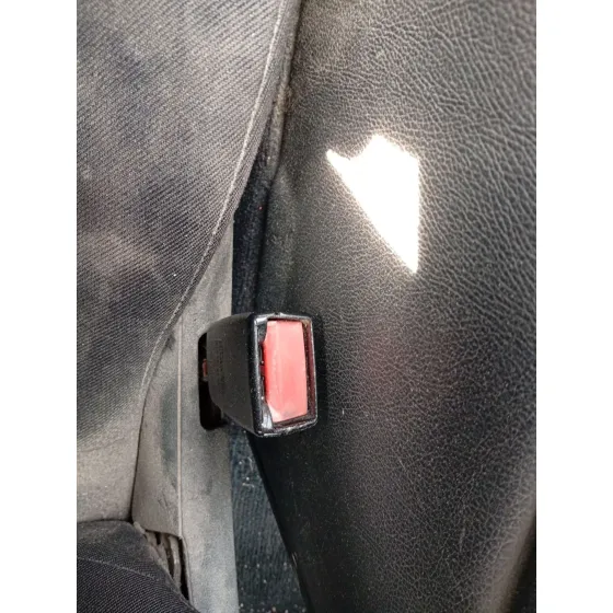 Enganche Cinturon Delantero Izquierdo para Mercedes-Benz Clase C (W203)