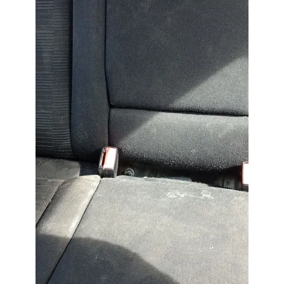Enganche Cinturon Trasero Derecho para Mercedes-Benz Clase C (W203)