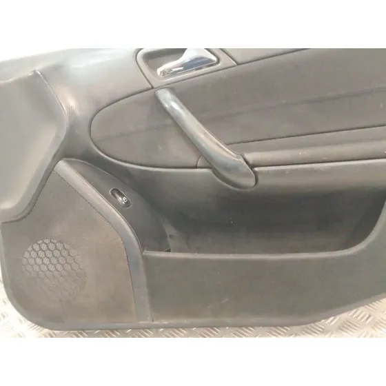 Guarnecido Puerta Delantera Derecha para Mercedes-Benz Clase C (W203)