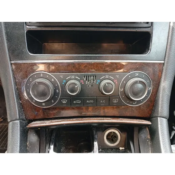 Mando Climatizador para Mercedes-Benz Clase C (W203)