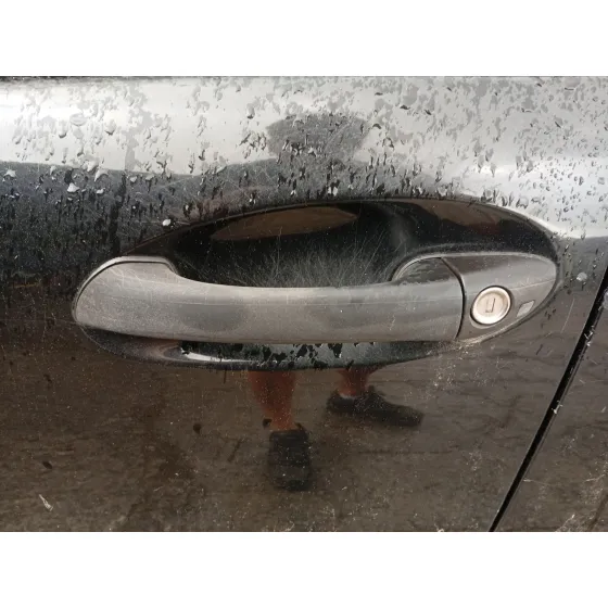 Maneta Exterior Delantera Izquierda para Mercedes-Benz Clase C (W203)