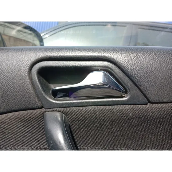 Maneta Interior Delantera Derecha para Mercedes-Benz Clase C (W203)