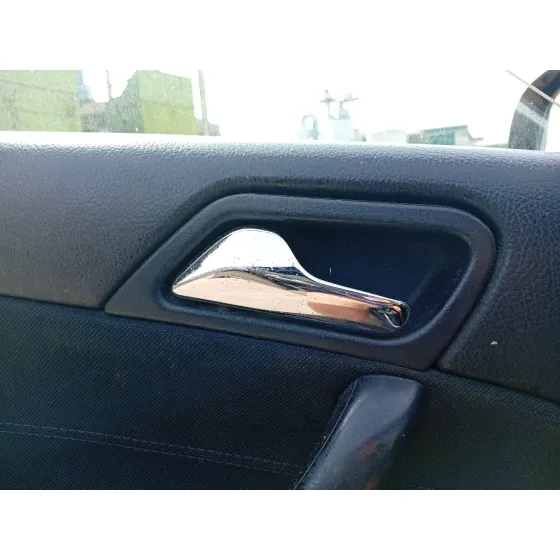 Maneta Interior Delantera Izquierda para Mercedes-Benz Clase C (W203)