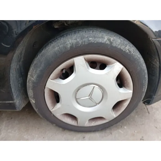 Mangueta Delantera Derecha para Mercedes-Benz Clase C (W203)