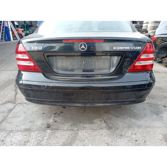 Paragolpes Trasero para Mercedes-Benz Clase C (W203)
