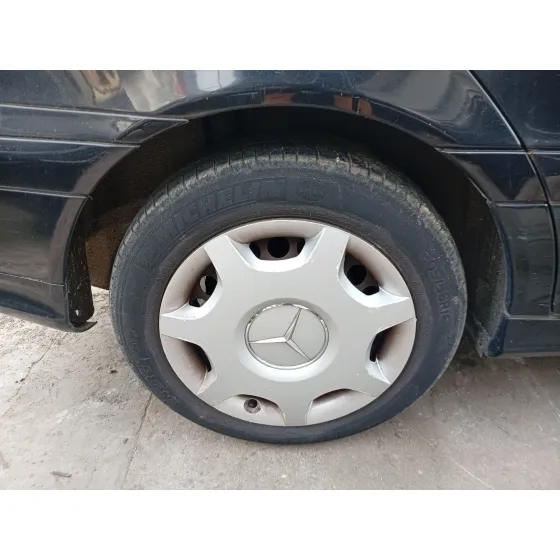 Paso De Rueda Trasero Derecho para Mercedes-Benz Clase C (W203)