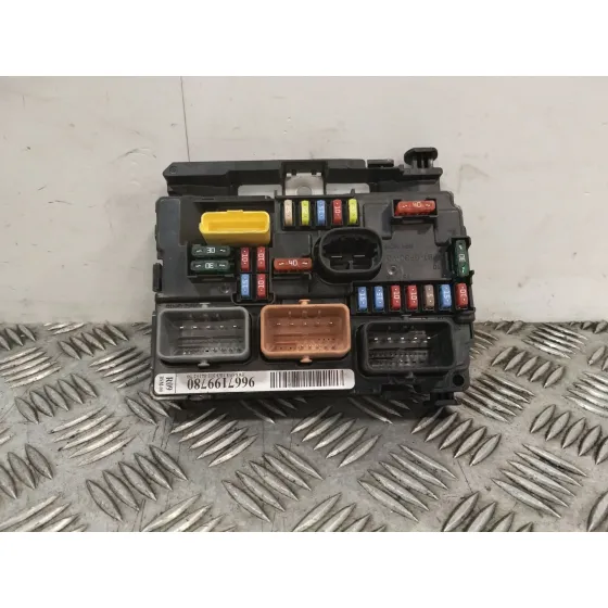 Caja Reles / Fusibles para Citroën C3 Ii (Sc_)