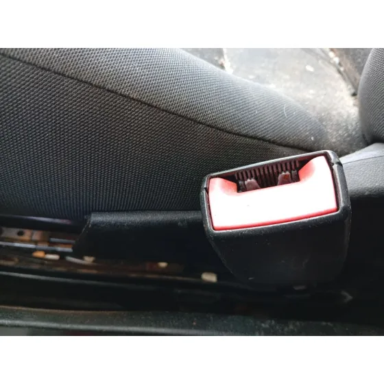 Enganche Cinturon Delantero Derecho para Fiat Fiorino Furgoneta/Monovolumen (225_)