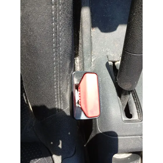 Enganche Cinturon Delantero Izquierdo para Peugeot 208 I (Ca_, Cc_)