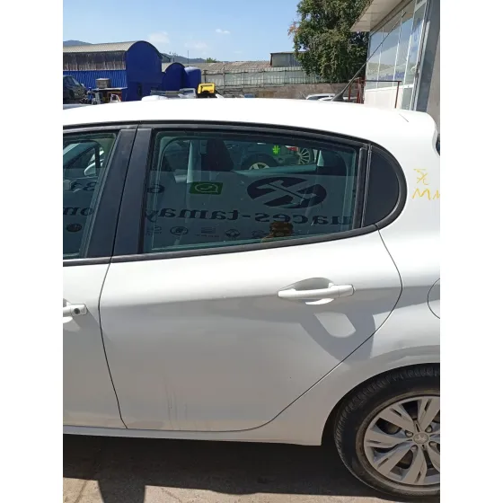 Puerta Trasera Izquierda para Peugeot 208 I (Ca_, Cc_)
