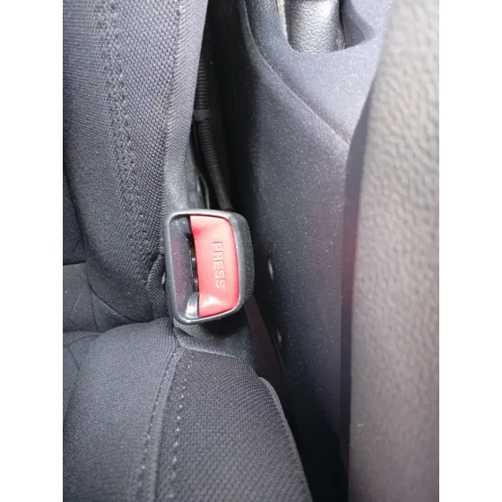 Enganche Cinturon Delantero Izquierdo para Kia Rio Iii (Ub)