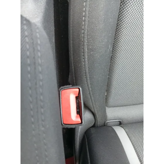 Enganche Cinturon Delantero Derecho para Audi Q2 (Gab, Gag)