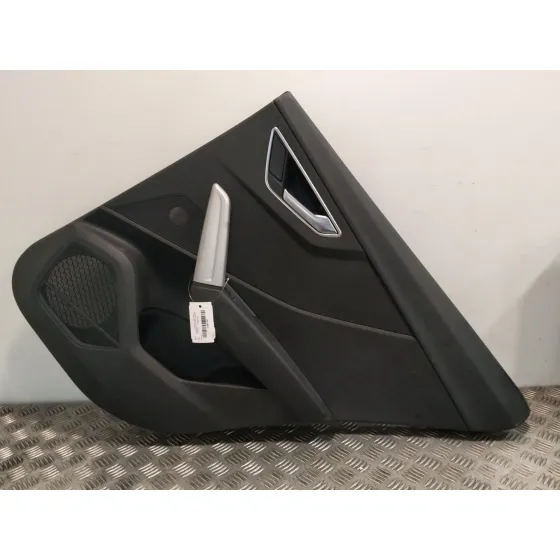 Guarnecido Puerta Trasera Derecha para Audi Q2 (Gab, Gag)