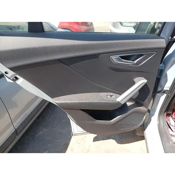 Guarnecido Puerta Trasera Izquierda para Audi Q2 (Gab, Gag)