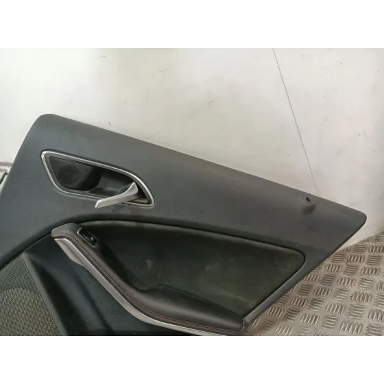Guarnecido Puerta Trasera Derecha para Mercedes-Benz Clase A (W176)
