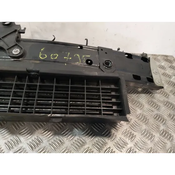 Travesano Superior Parte Frontal para Renault Kadjar (Ha_, Hl_)