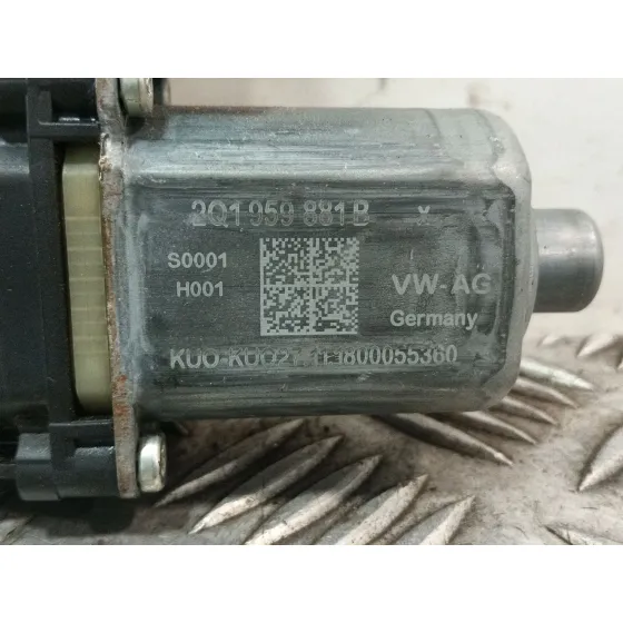 Motor Elevalunas Delantero Izquierdo para Seat Ibiza (Kj1)