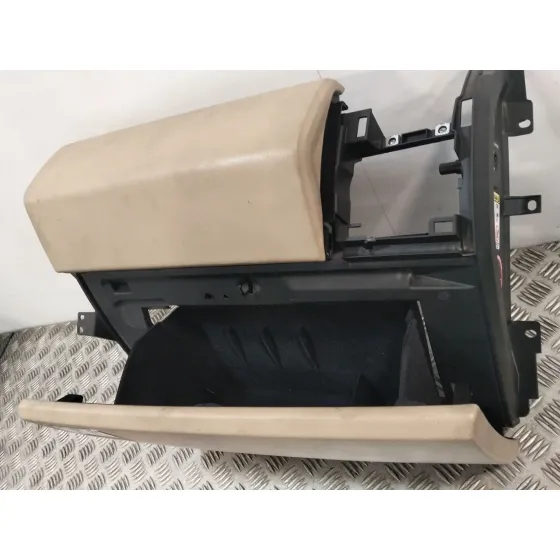 Guantera para Land Rover Range Rover Sport I (L320)