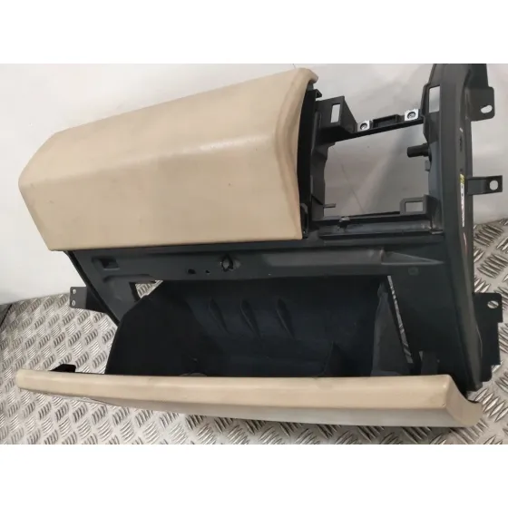 Guantera para Land Rover Range Rover Sport I (L320)
