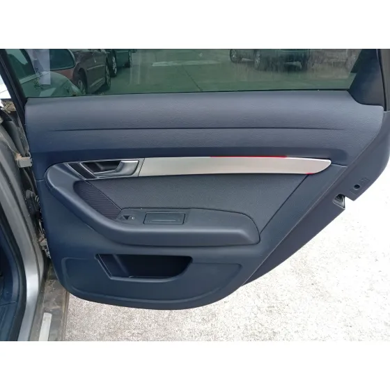 Guarnecido Puerta Trasera Derecha para Audi A6 C6 (4F2)