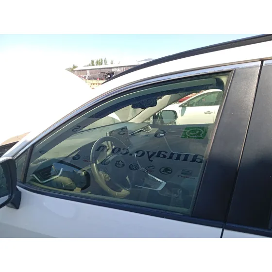 Luna Delantera Izquierda para Toyota Rav 4 V (_A5_, _H5_)