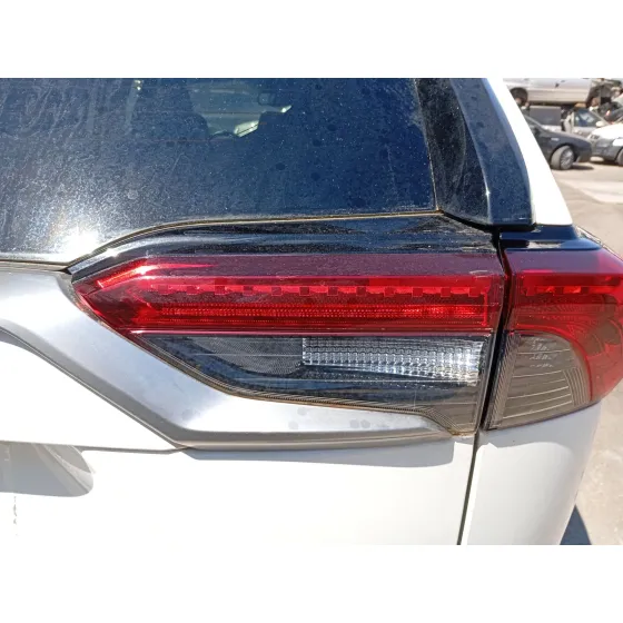 Piloto Trasero Derecho Interior para Toyota Rav 4 V (_A5_, _H5_)