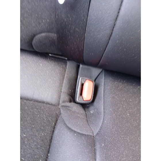 Enganche Cinturon Trasero Derecho para Toyota Rav 4 V (_A5_, _H5_)