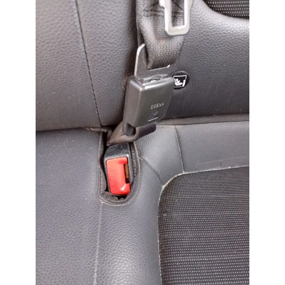 Enganche Cinturon Trasero Izquierdo para Kia Stonic (Yb)