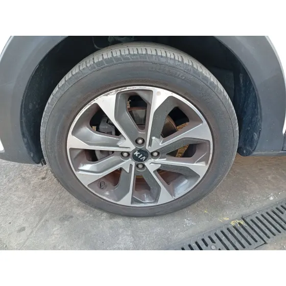 Mangueta Delantera Izquierda para Kia Stonic (Yb)