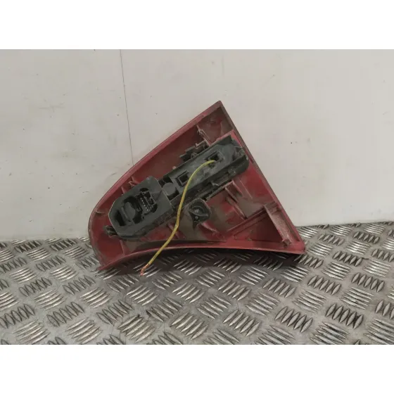 Piloto Trasero Izquierdo para Renault Clio Ii (Bb_, Cb_)