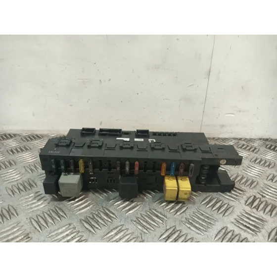 Caja Reles / Fusibles para Mercedes-Benz Clase C (W203)