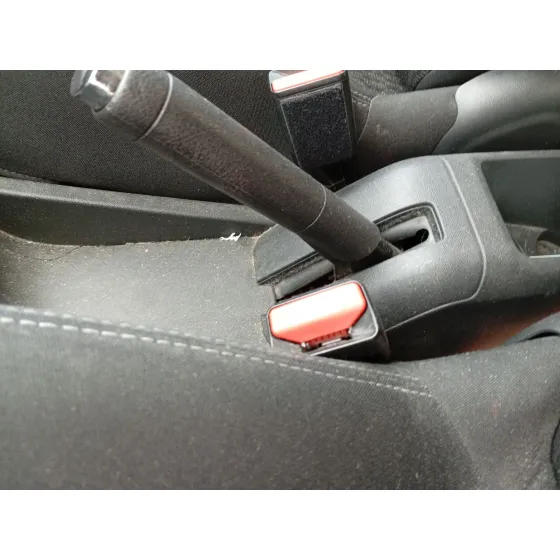 Enganche Cinturon Delantero Izquierdo para Peugeot 208 I (Ca_, Cc_)