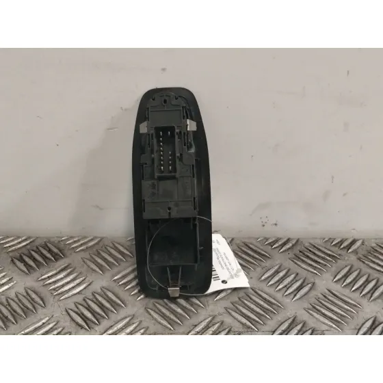 Mando Elevalunas Delantero Izquierdo para Peugeot 208 I (Ca_, Cc_)