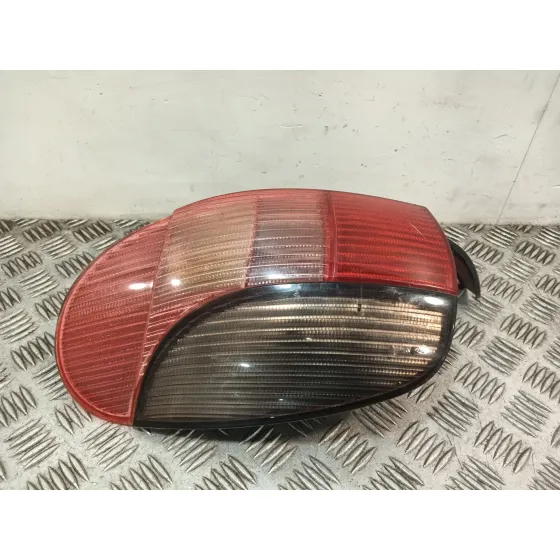 Piloto Trasero Izquierdo para Peugeot 306 Break (7E, N3, N5)