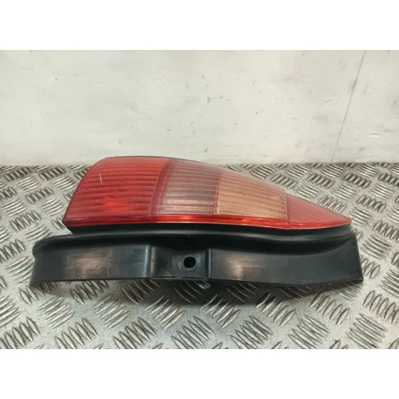 Piloto Trasero Izquierdo para Peugeot 306 Break (7E, N3, N5)