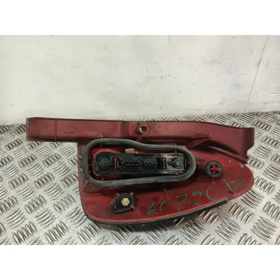 Piloto Trasero Izquierdo para Peugeot 306 Break (7E, N3, N5)