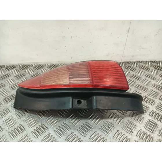 Piloto Trasero Derecho para Peugeot 306 Break (7E, N3, N5)