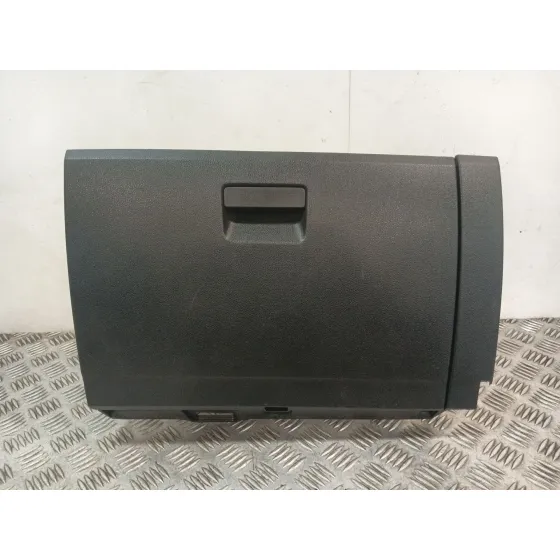 Guantera para Seat Ibiza (Kj1)