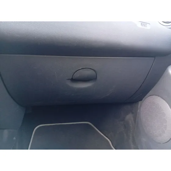 Guantera para Dacia Duster (Hs_)
