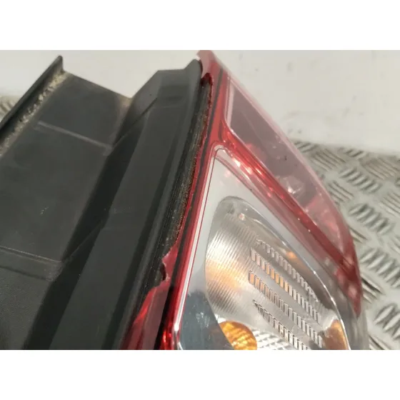 Piloto Trasero Izquierdo para Dacia Duster (Hs_)