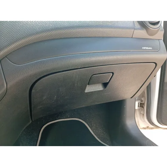 Guantera para Chevrolet Aveo / Kalos Hatchback (T250, T255)